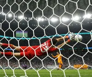 اتهام عجیب دروازه بان آرژانتین به داور بازی با هلند!