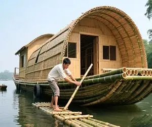 معماری خلاقانه / مردی ۳ ماه را صرف چالش ساخت یک خانه قایقی متحرک عظیم کرد