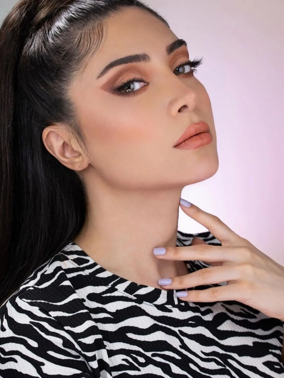 اشتباهات آرایشی که سنت رو می‌بره بالا 