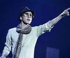 آواز ماندگار؛ مرتضی پاشایی مرحوم تو کنسرت نشسته کف بخدا زوده رو میخونه ملت زجه میزنن