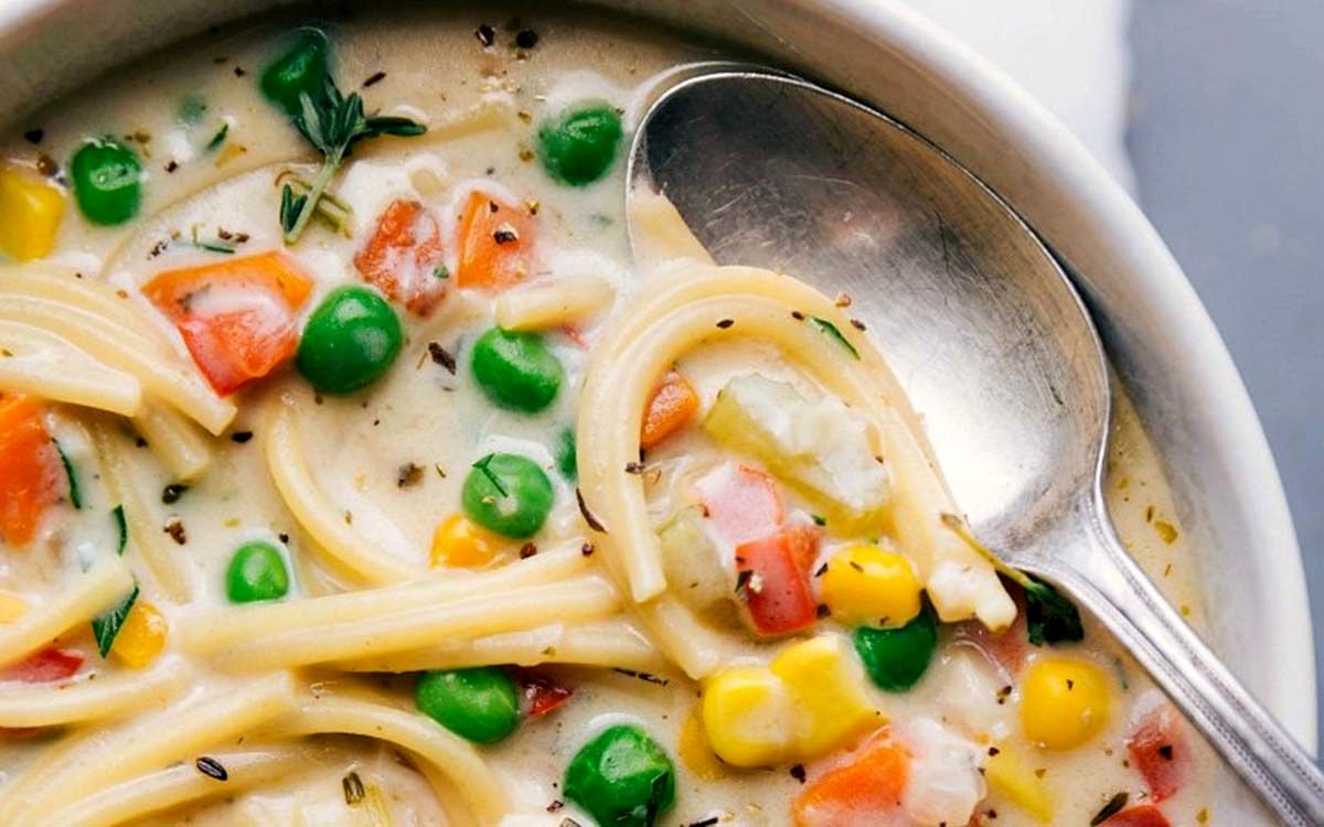 Creamy-Chicken-Noodle-Soup-1