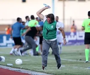 جلسه رسیدگی به حرکات عجیب ساپینتو!