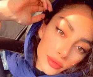 ترلان پروانه ادعای می کند مو هایش فرفری است! + عکس