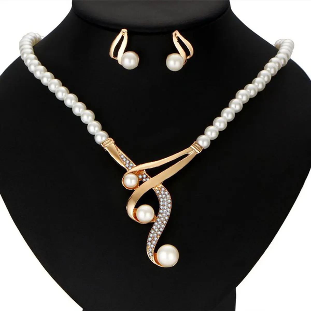 pearl-earring-necklace-and-set-13