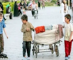 آواز جگرسوز؛ کودک کار با برو بکسش چنان سوزدار میخونه که دلت خون میشه ناز نفسشش