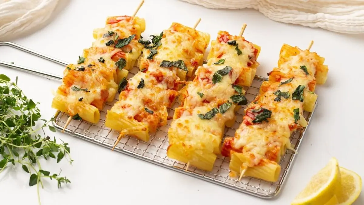 طرز تهیه فینگر فود چوبی پاستا پنه