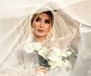 آواز هنرمندانه؛ متین ستوده قبل عروسی وسط برنامه آهنگ لری زمزمه میکنه رفقاش ذوق کردن