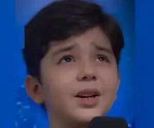 آواز احساسی؛ پسرک نیم وجبی وقتی آهنگ خوشگل عاشق فریدون آسرایی رو خوند دل ملتو ریش کرد