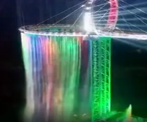 ساخت چین؛ پل جادویی که 10 میلیون آدم شبا روش دیسکو میگیرن و روزا زیرش دوش