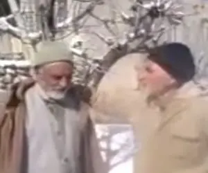 آواز سنتی؛ پیرمرد ریش سفید تو برف و بوران آهنگ چرخ فلک رو با چه عشقی خوند!