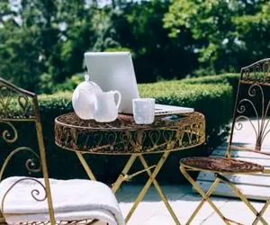 چگونه از وسایل داخل حیاط و بیرون از منزل مراقبت کنیم؟ 