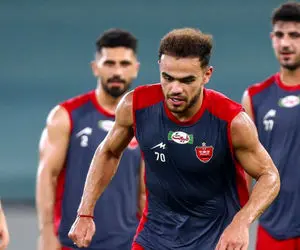 اورونوف از پرسپولیس می رود؟