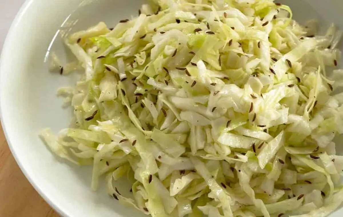 White-cabbage-salad-recipe-06