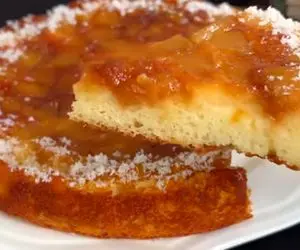 آموزش آشپزی؛ دو تا سیب بردارید و این کیک خوشمزه را درست کنید!