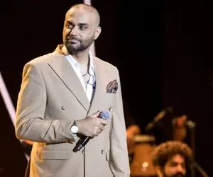 آواز احساسی؛ کنسرت حامی انقد آهنگ شاهکاره که هیچ تماشاچی ساکت نموند همه همخوانی کردن