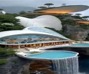 معماری خلاقانه؛ خونه 40 میلیون دلاری رونالدو که با هواپیما میره جیمش ورزش کنه