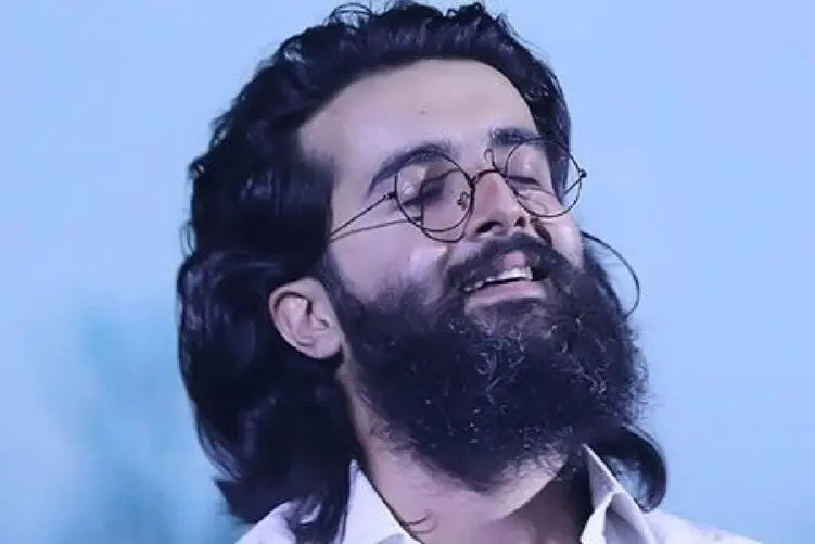 آواز احساسی؛ مهدی دارابی هوروش بند با قلب شکسته چه آهنگی خوند