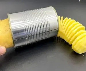 ایده‌های دیوانه‌وار؛ با یه قوطی کنسرو و دوتا پیچ و مهره سیب زمینی فنری درست کن