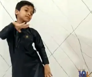 آواز محلی؛ رقص پر طمطراق و محشر گلپسر بلوچی که خیلی کوچولوعه از نوزادی کلاس بوده