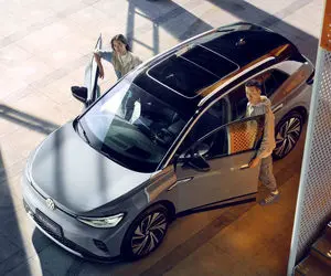 فروش خودروی جذاب آلمانی با شرایط پرداخت دو مرحله ای