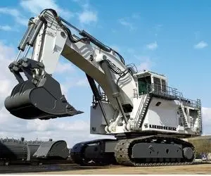 ماشین آلات غول پیکر؛ مرده اندازه یه پیچ بیل مکانیکی هم نمیشه رفته تاب سواری