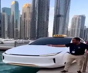 فناوری نوین؛ دبی تاکسی دریایی ساخته باهاش میشه رفت وسط دریا پارک کرد استوری گرفت