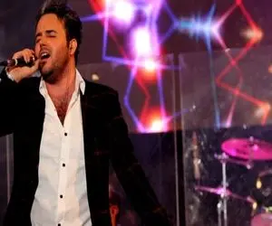 آواز احساسی؛ عاشقا قبلا با این آهنگ عبدالمالکی که تو کنسرت خوند گریه میکردن نوستالژیه