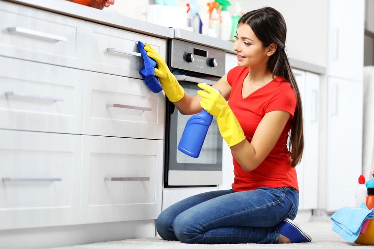 how-to-clean-kitchen-cabinets