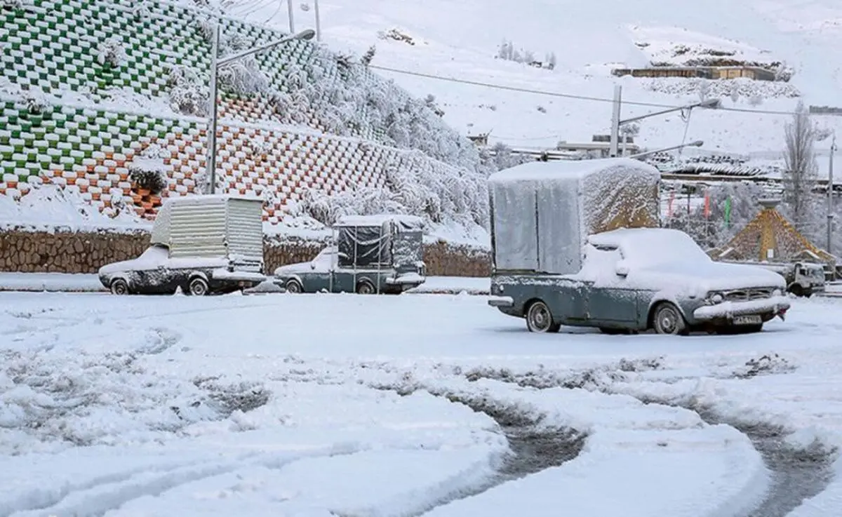 (تصاویر) خواب زمستانی کافه وانت‌ها