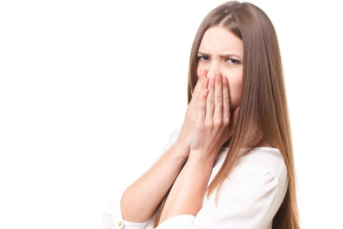چطور بوی بد دهان را رفع کنیم؟
