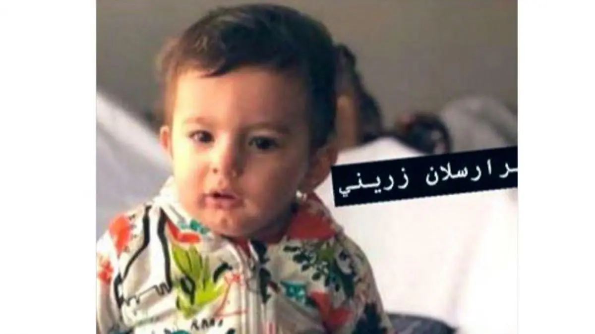 حمزه زرینی والیبالیست در سوگ فرزند خردسال