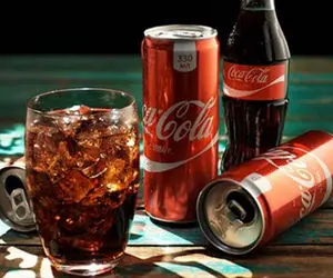 خوردن نوشابه برای افراد مبتلا به سرطان سینه با خطر مرگ همراه است