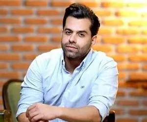 آواز احساسی؛ رضا بهرام مثلا کنسرت گذاشته مردم دارن به جاش میخونن خودشونم موزیک میزنن