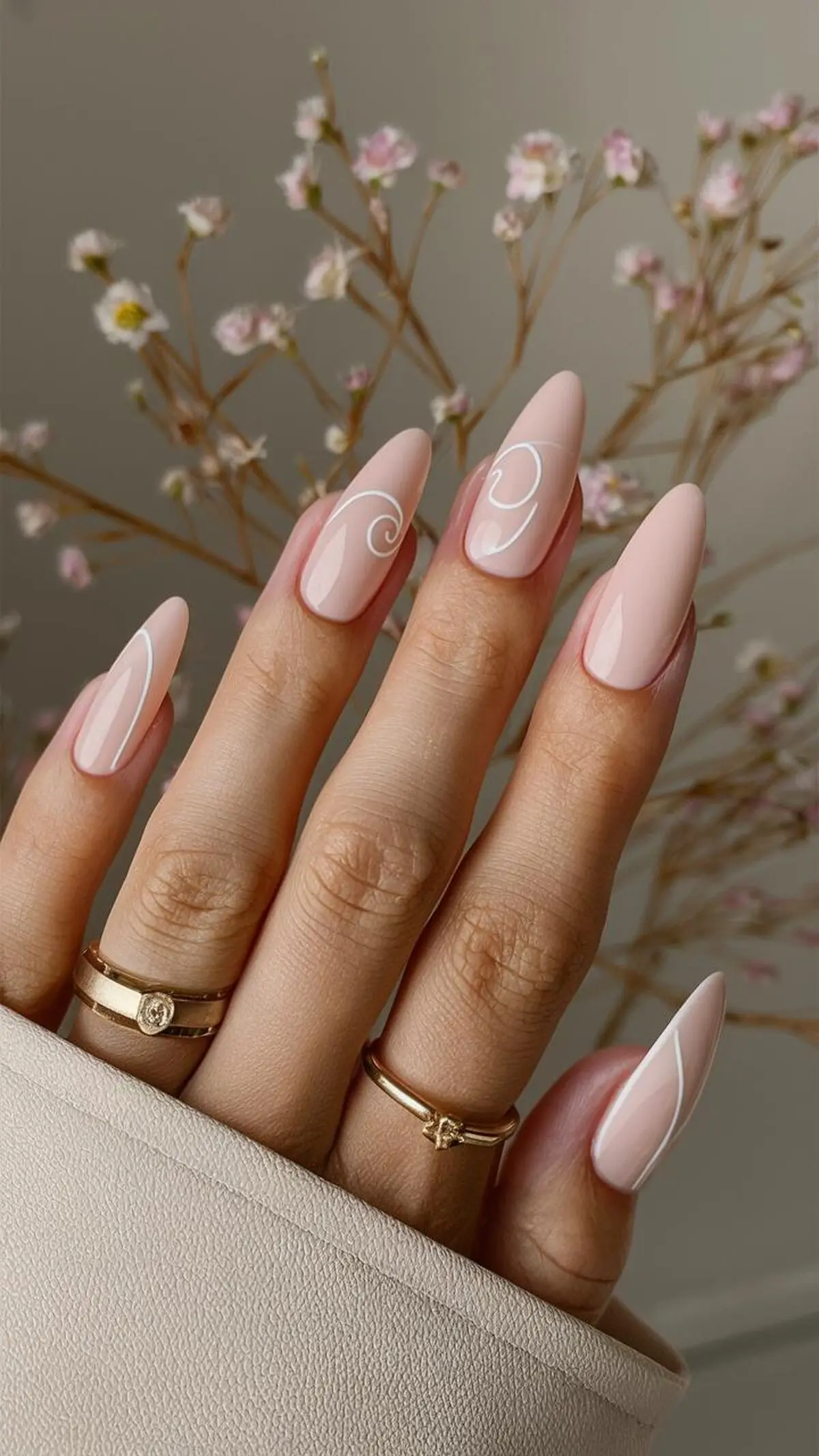 close-up-of-elegant-almond-shaped-nails-painted-in-4jd8357drhcowgmc6vnr8w-0fzejbnotsq8567eqwvi7q