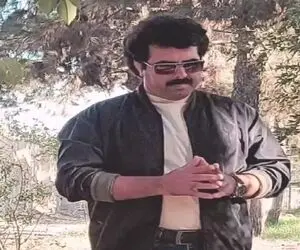 آواز لگدمال؛ به این آقا گفتن صداش شبیه خواننده اونور آبیه کاملا مشخصه دستش انداختن