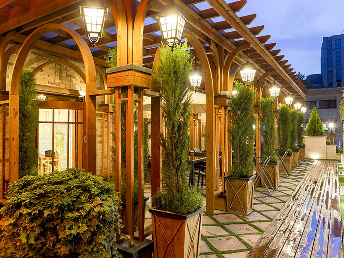 گاردن پارتی