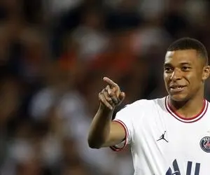 نام کیلیان امباپه از فروشگاه پاری سن ژرمن حذف شد!