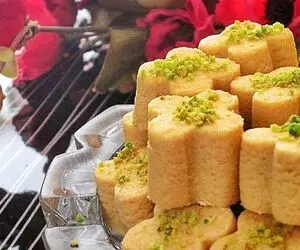 طرز تهیه شیرینی نخودچی خانگی؛ از شیرینی های مخصوص عید نوروز