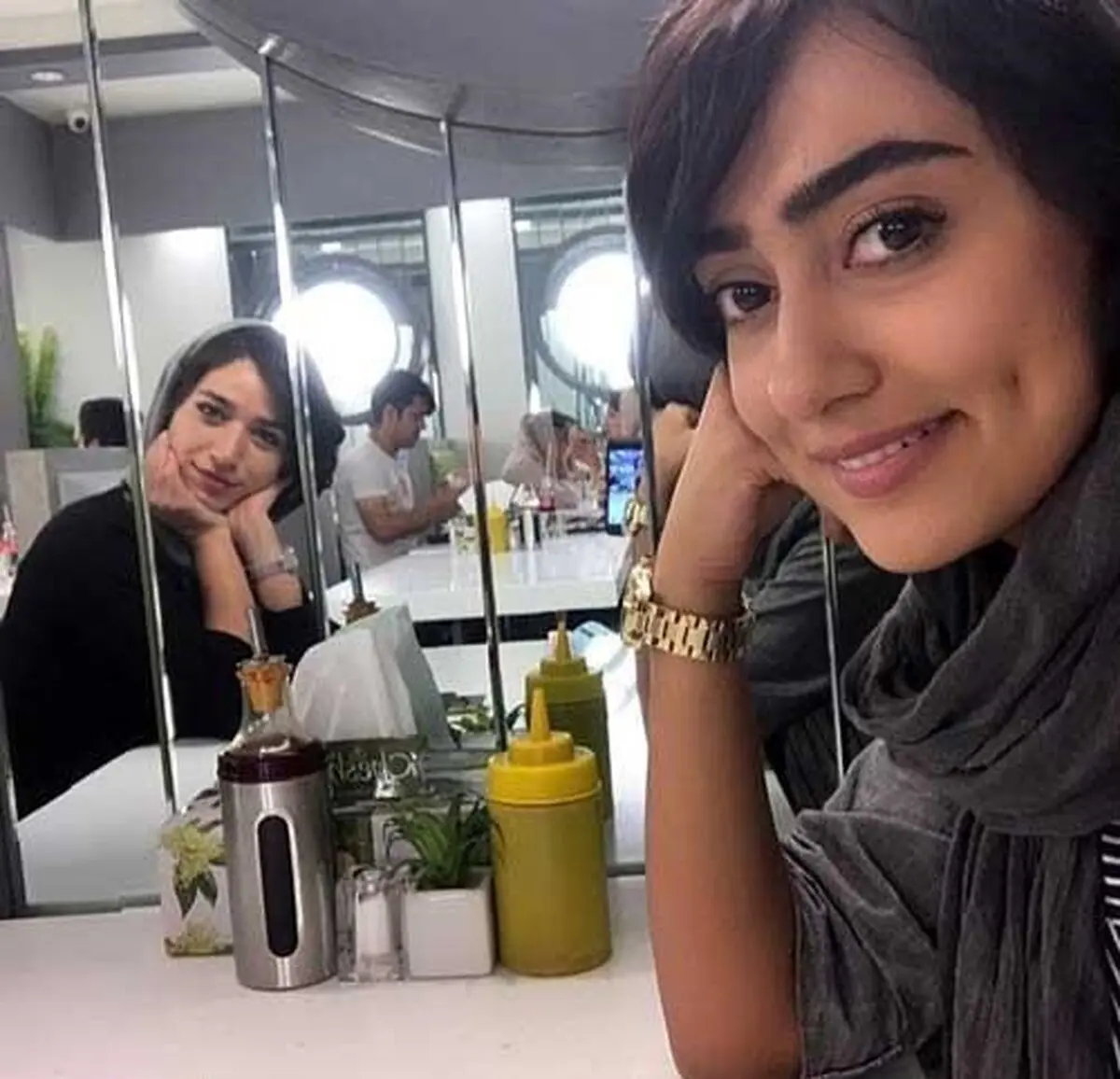 yasaman-moavi-7