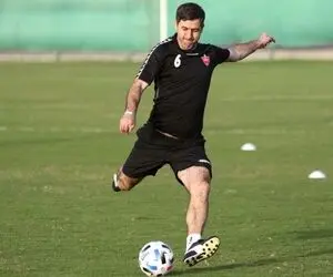 خبر بد برای پرسپولیسی‌ها؛ کریم باقری قید حضور در پرسپولیس را می‌زند؟
