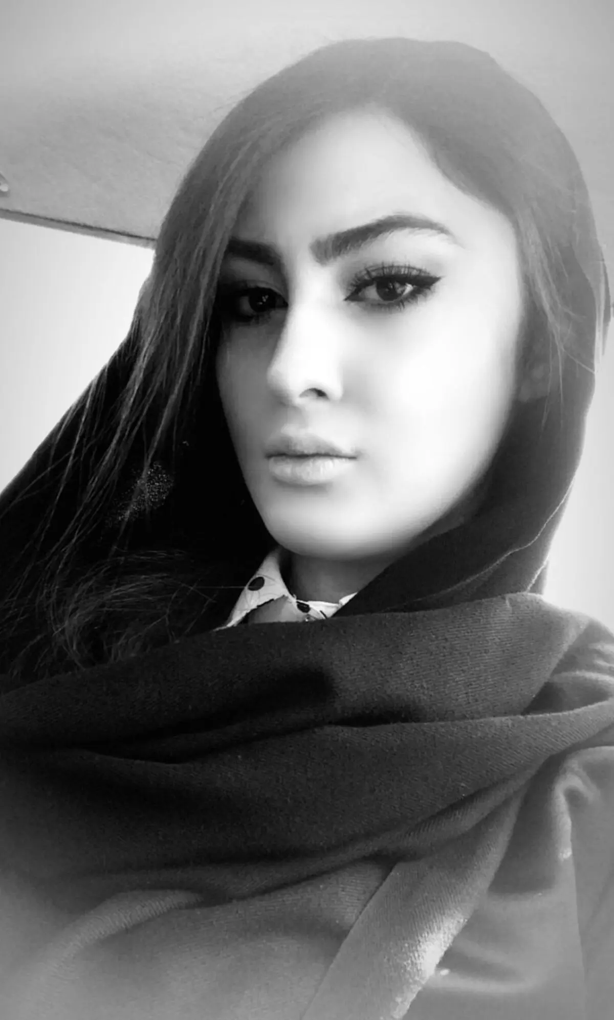 مریم مومن