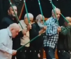 آواز احساسی؛ پیرغلام وسط سینه زنی چوب به دست افتاد و دار فانی رو وداع گفت