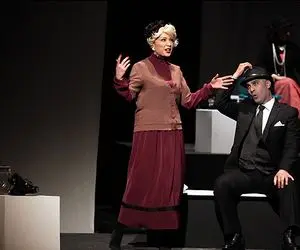 آواز معروفا؛ بازیگرامون بلخره اون روی هالیوودی رو نشون میدن و تئاتر موزیکال میترکونن