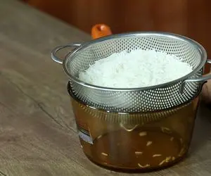 آموزش آشپزی؛ همه نکات آبکش کردن برنج + راز داشتن برنج دونه دونه