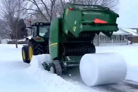 ماشین سازی نوین؛ برگای آمیتا باچان بعد دیدن این ماشین برف رول کن ریخت جاده رو سابید