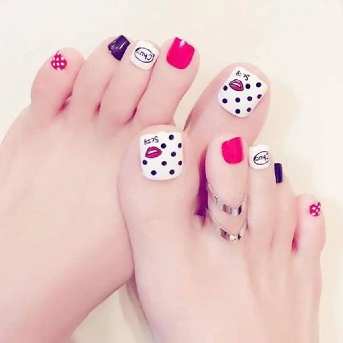 the-latest-model-of-girls-toenail-design-61