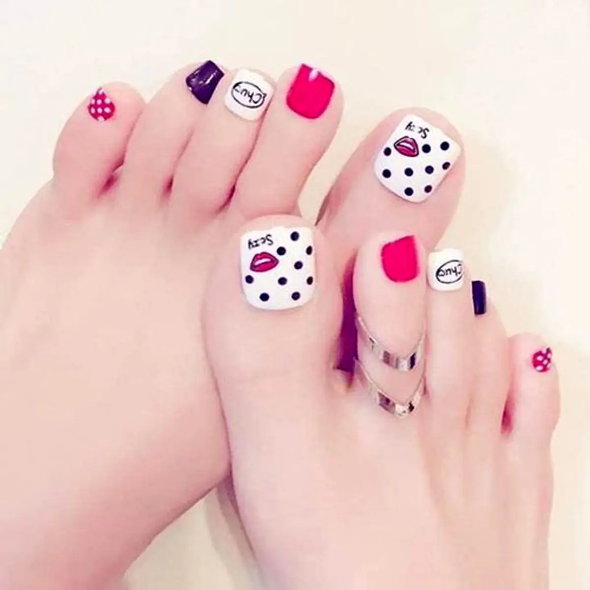 the-latest-model-of-girls-toenail-design-61