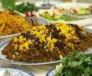 آشپزی حرفه ای؛ طرز تهیه عدس پلوی مجلسی با یه ادویه جادویی که حسابی خوشمزش میکنه
