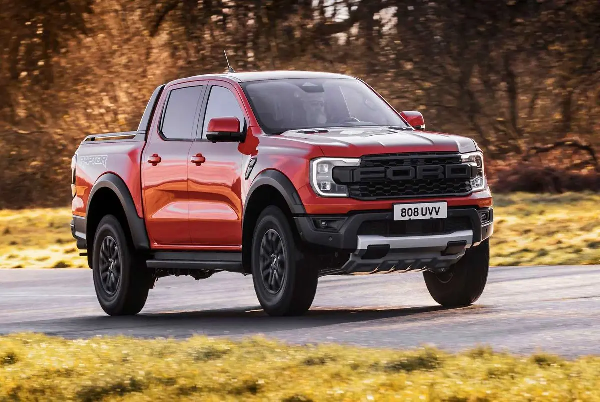 Ford Ranger Raptor Debuts With Twin-Turbo V6 Making 288 HP