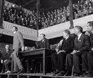 در برابر این دادگاه ایستادگی ممکن نیست؛ محاکمه سختی که هیچوقت سر و تهش هم نیامد